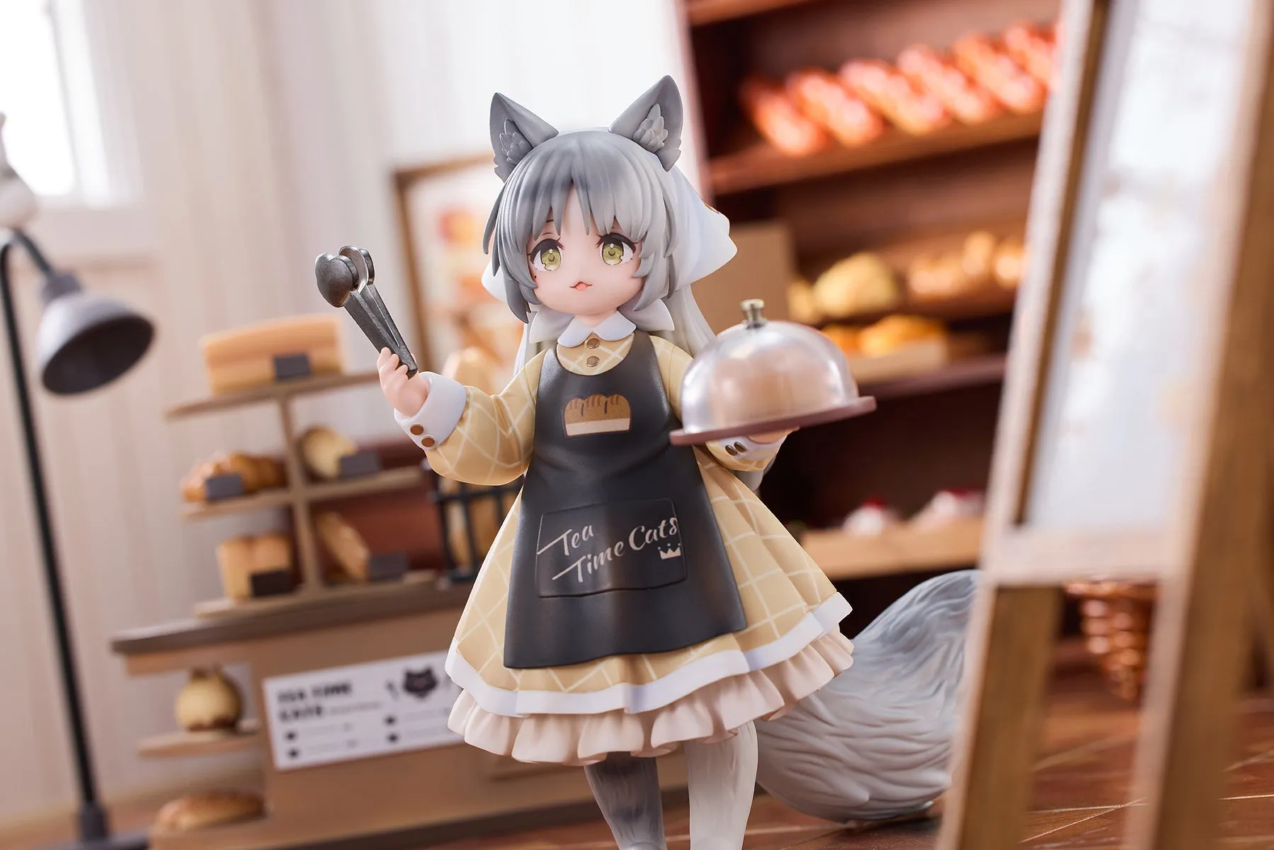 Tea Time Cats - Cat Town Bakery Staff & Customer Set Complete Figure